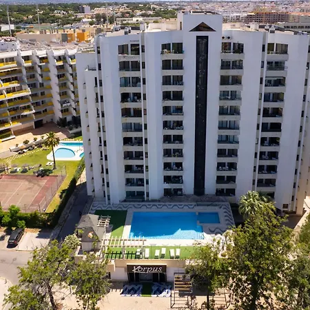 Centralgarve - Com Piscina Em Vilamoura - Talia *